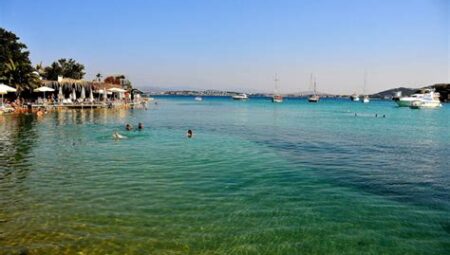 Çeşme Saklı Koyları ve Plajları